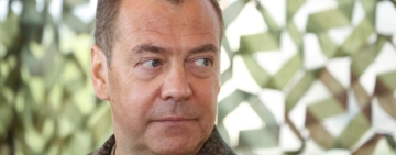 Медведев се подигра на Макрон заради продажбата на изтребители на Украйна